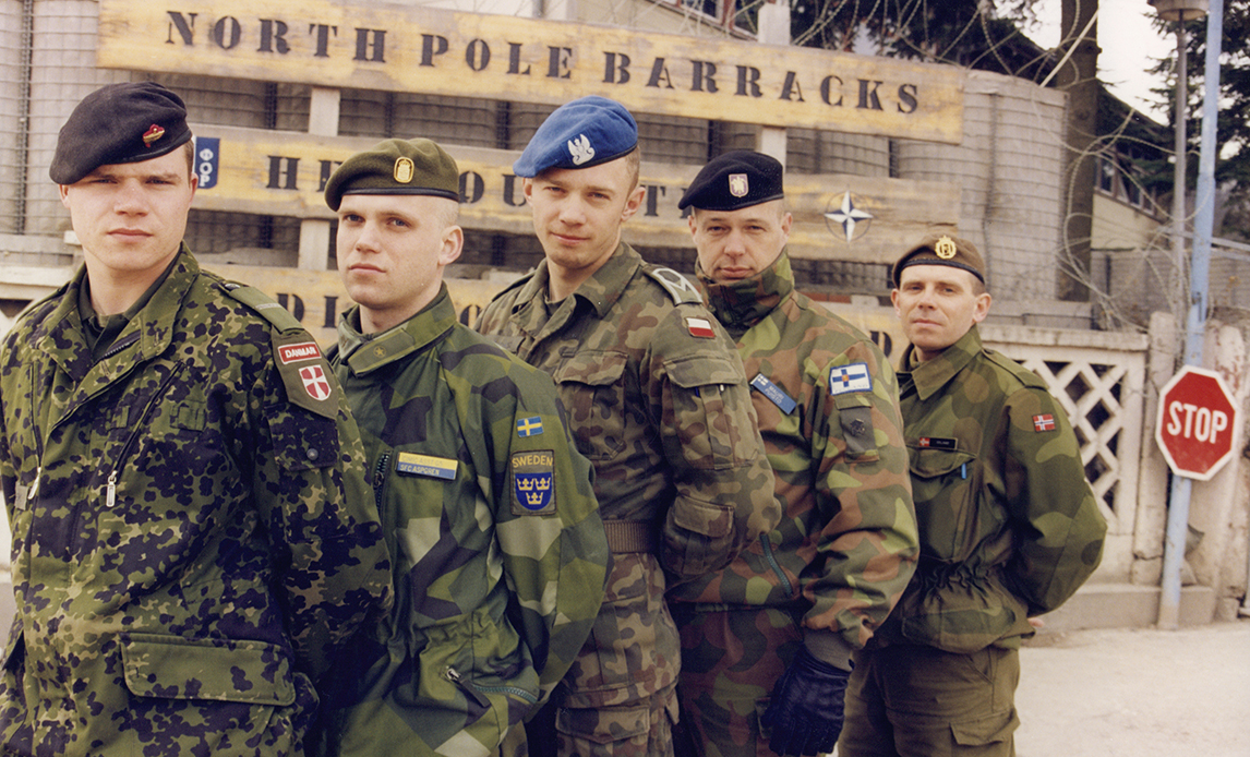 Dansk, svensk, polsk, finsk og norsk soldat fra NORPOL brigade.