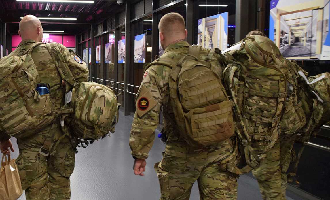 Danske soldater i lufthavnen i Tallin