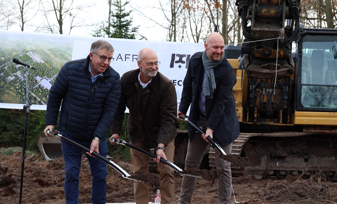 Første spadestik i EIlling