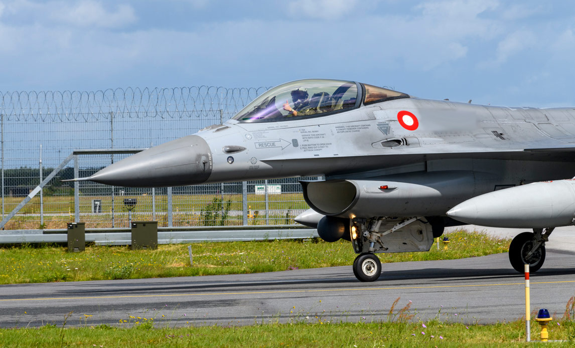F-16