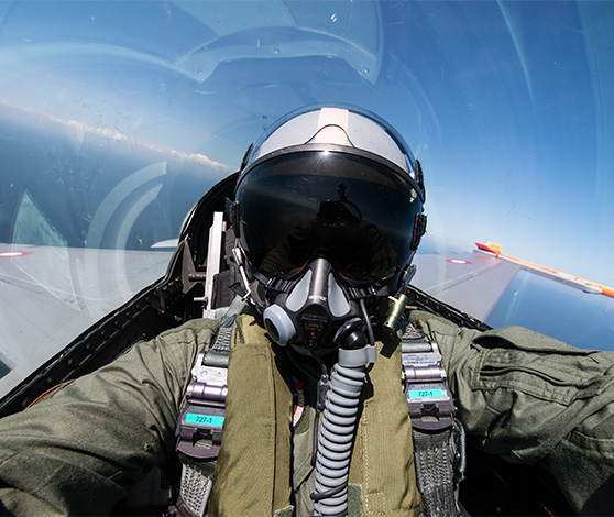 Selfie i cockpittet på en F16