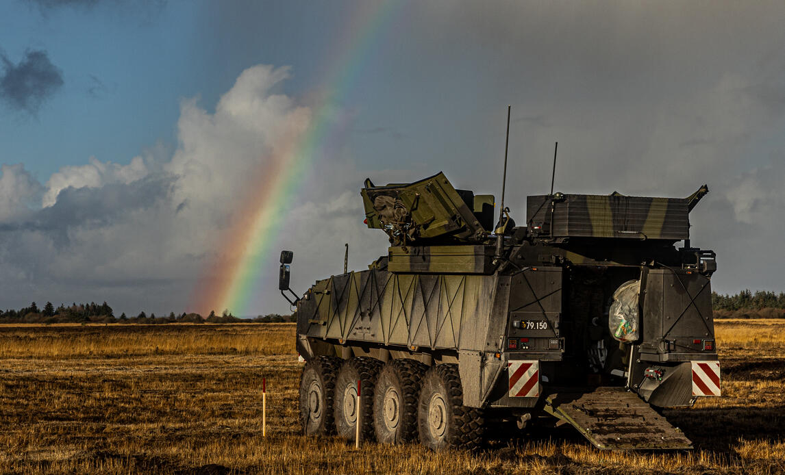 Piranha V og regnbue