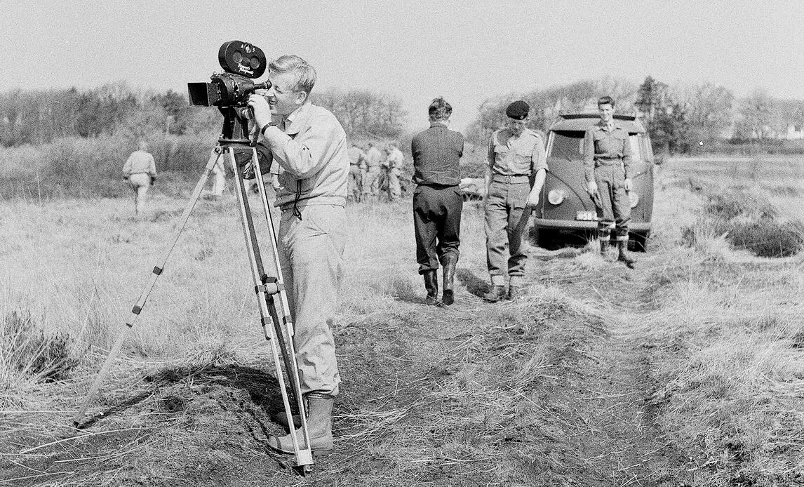 Foto taget i forbindelse med optagelser til instruktionsfilmen "køreinstruktion til kampvognsførere i 1962.