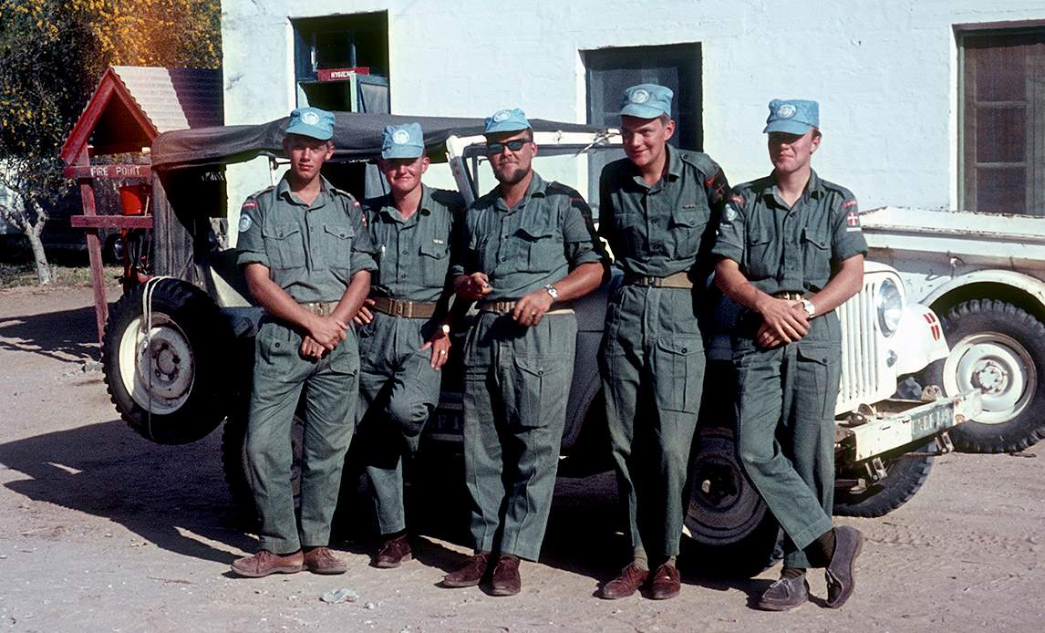 Foto taget i forbindelsen med Per Broch Pedersens (født 24-07-1934) udsendelse på FN -missionen UNEF I (United Nations Emergency Force – UNEF) i 1966-67. Per Broch Pedersen er selv i billedet.