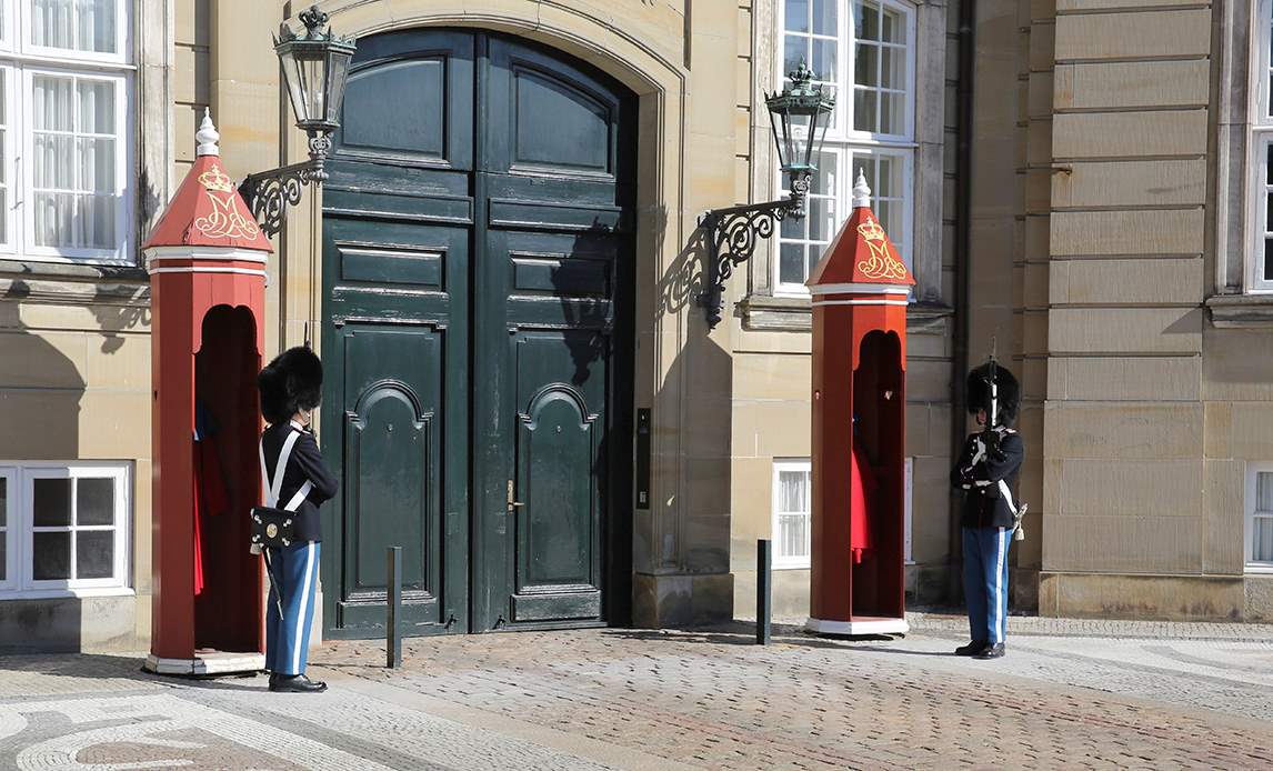 Gardere på vagt på Amalienborg