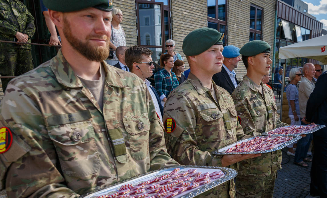 Ingeniørregimentet markerede 5.september 2016 Den Nationale Flagdag. Dagen blev højtideligholdt med mindehøjtidelighed, gudstjeneste og parade. Medaljer for international tjeneste.