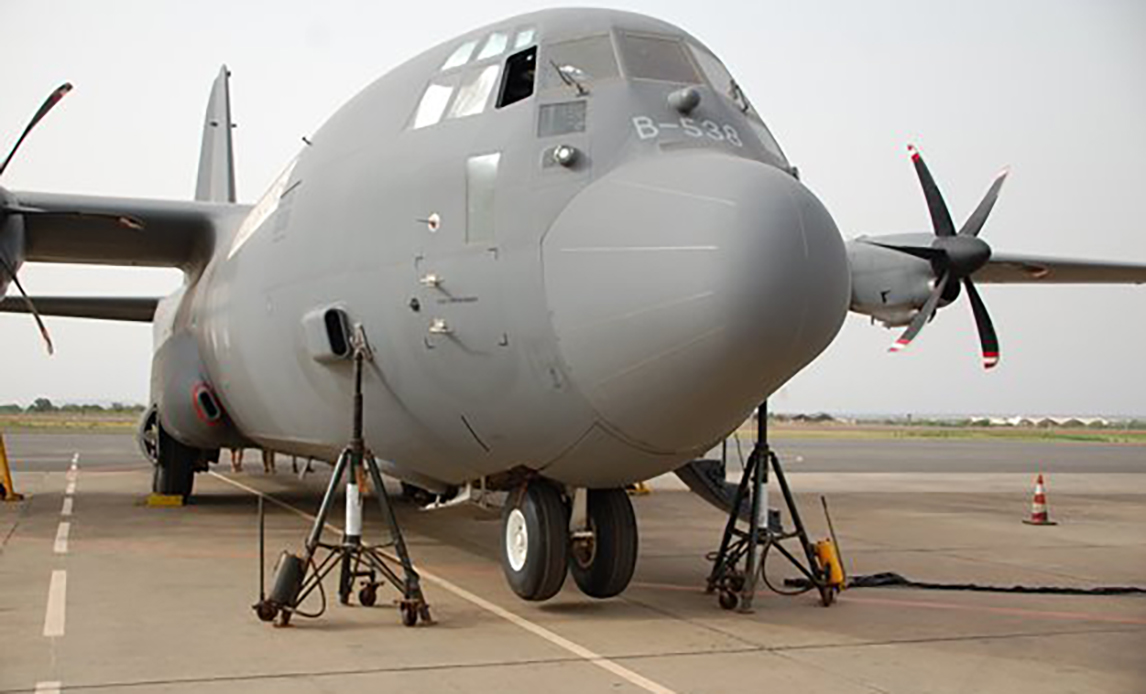 Hercules-flyet har ikke fløjet, men det har svævet i forbindelse med reparationen og test af understellet.