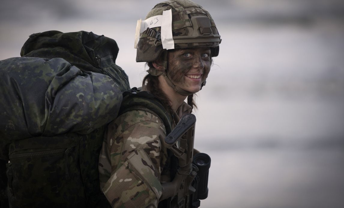 Normalt skal man have gennemført Hærens Basisuddannelse for at blive konstabelelev. På den nye uddannelse i Oksbøl har alle kunnet søge – også personer uden militærerfaring. Foto: Niels Porsbøl, Trænregimentet