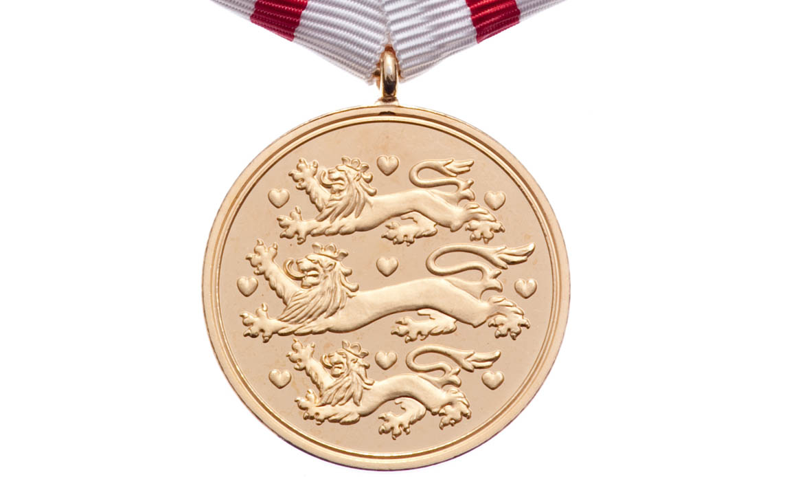 Med Forsvarets Medalje for Fremragende Tjeneste kan vi anerkende soldater eller civilt personel, der har ydet en ekstraordinær indsats.