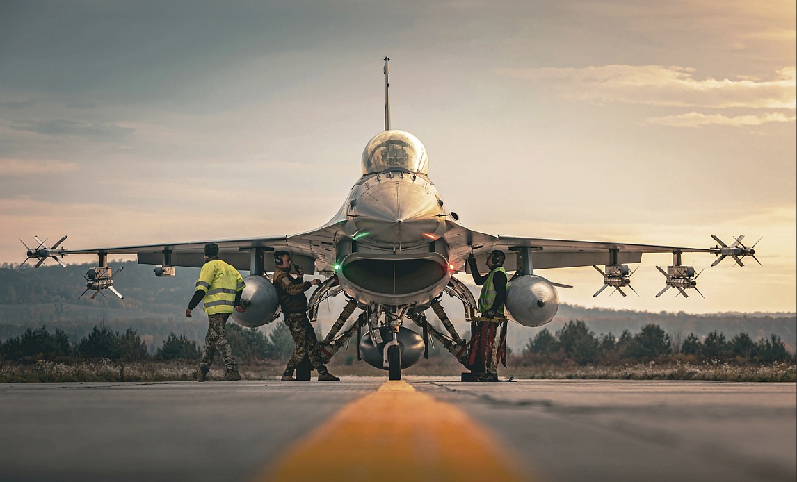 Ukrainsk F-16-fly