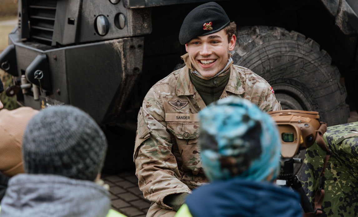 Soldat og civil i Letland