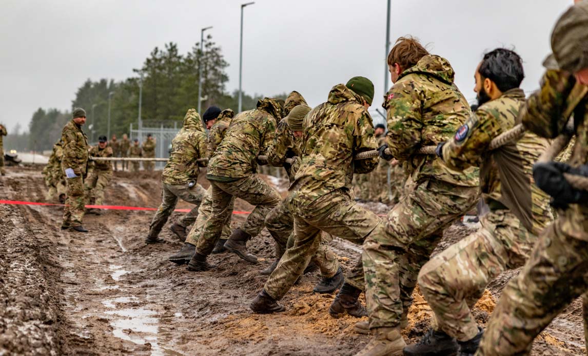 Tovtrækning blandt soldater