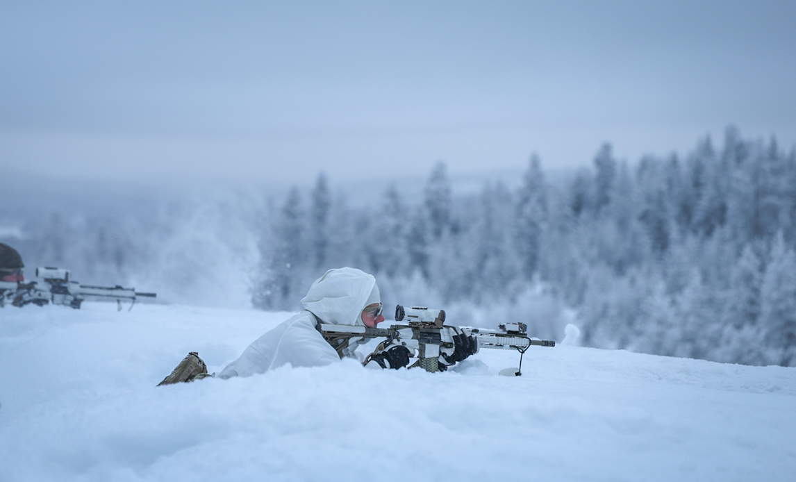 Bagholdsøvelse i dyb sne