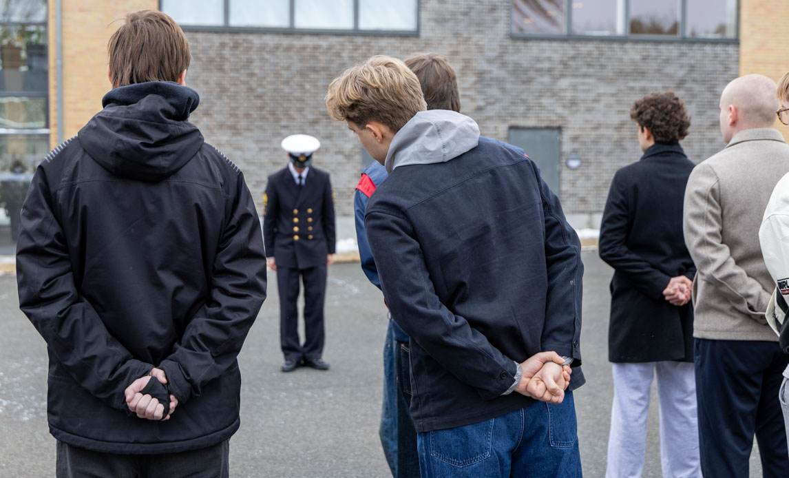 Undervisning af nye værnepligtige ved Søværnet i exercist