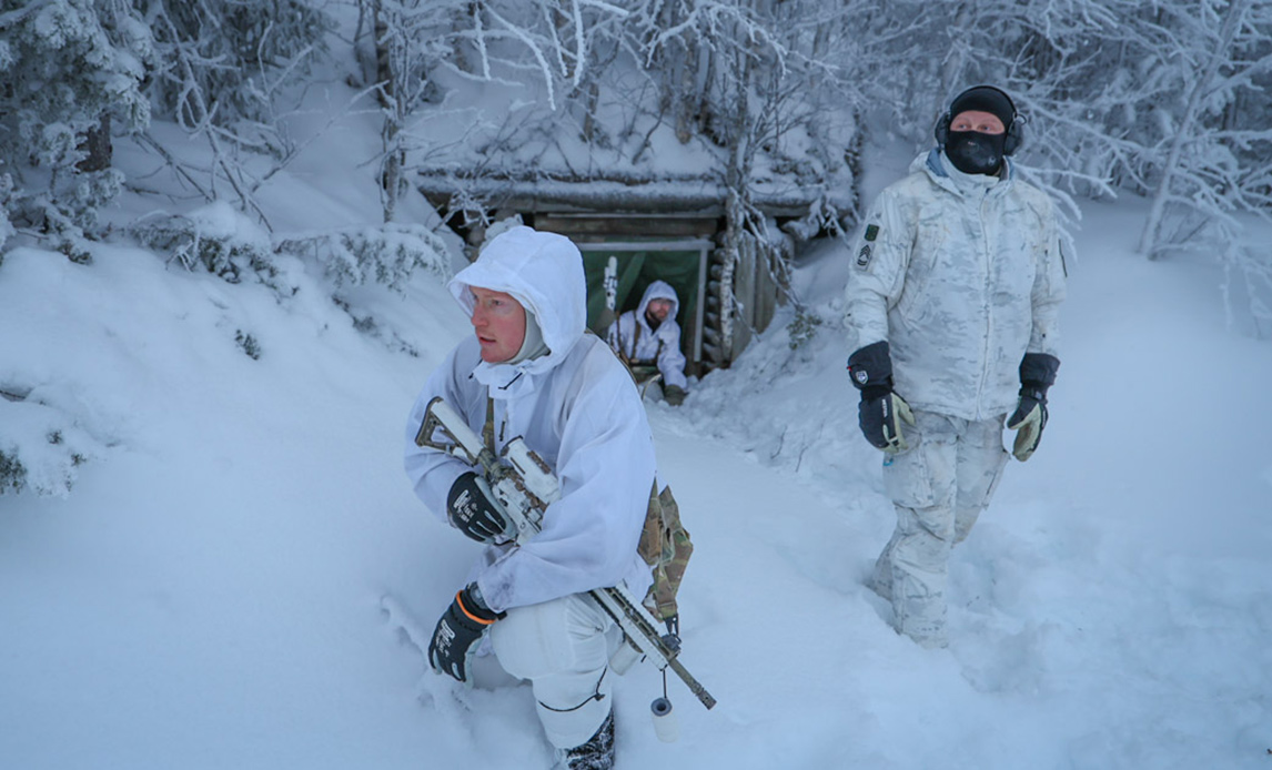 Soldater på uddannelse i arktisk krigsførelse i Nordsverige. Foto: Ulrikke Holm Christensen / Forsvaret
