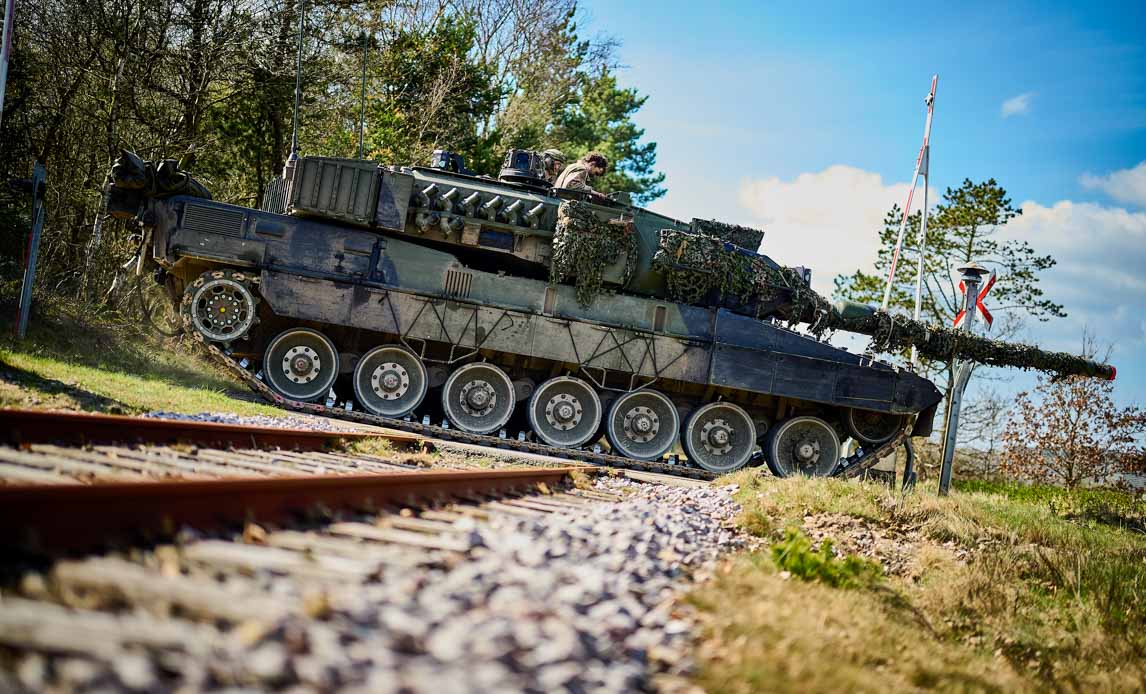 Kampvogn holder på togskinner