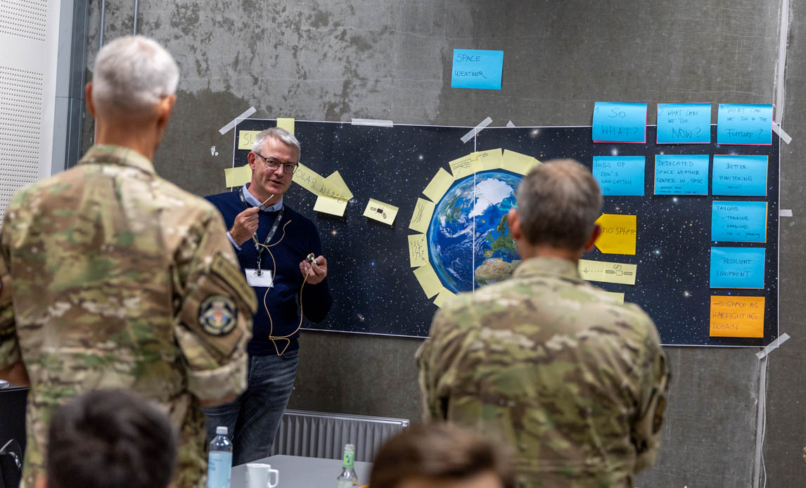 Under Space Design Sprint blev rum-kapacitetens betydning for Forsvaret diskuteret med udgangspunkt i blandt andet vejrforhold i rummet, luftforsvar og Arktis.