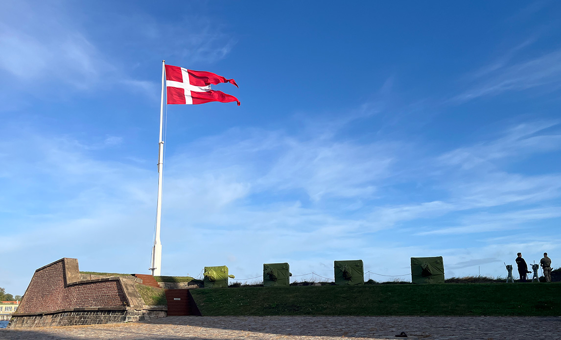 Rigets flag er helst på Holmen 5. september