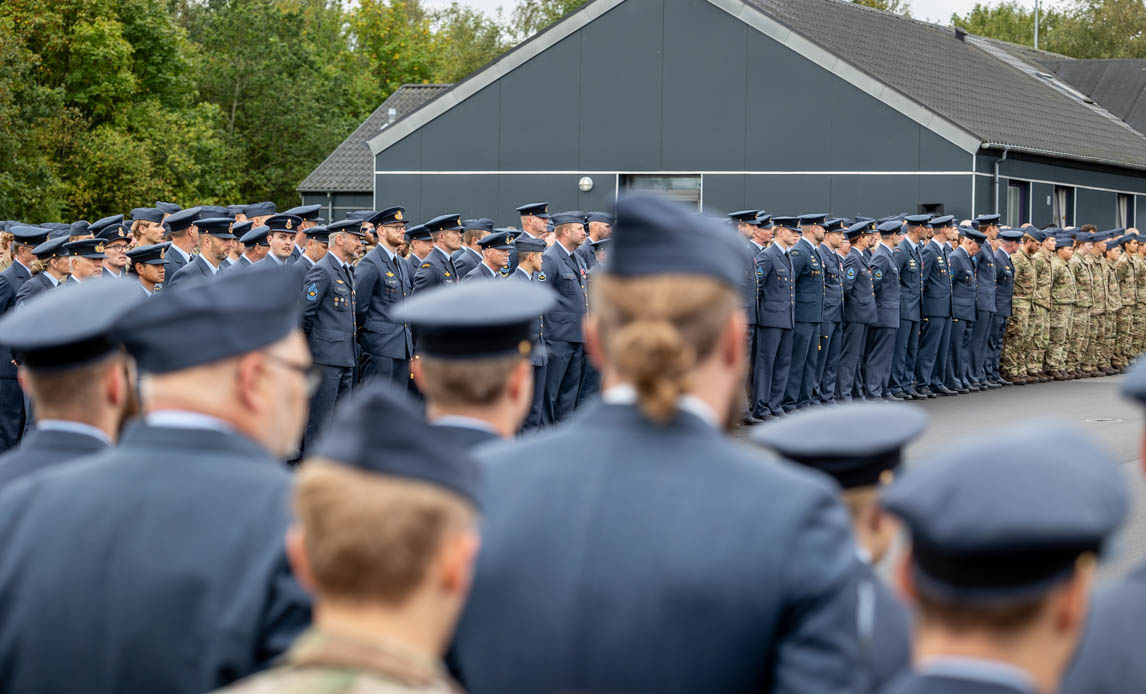 Parade til flagdag på Flyvestation Karup 2026.