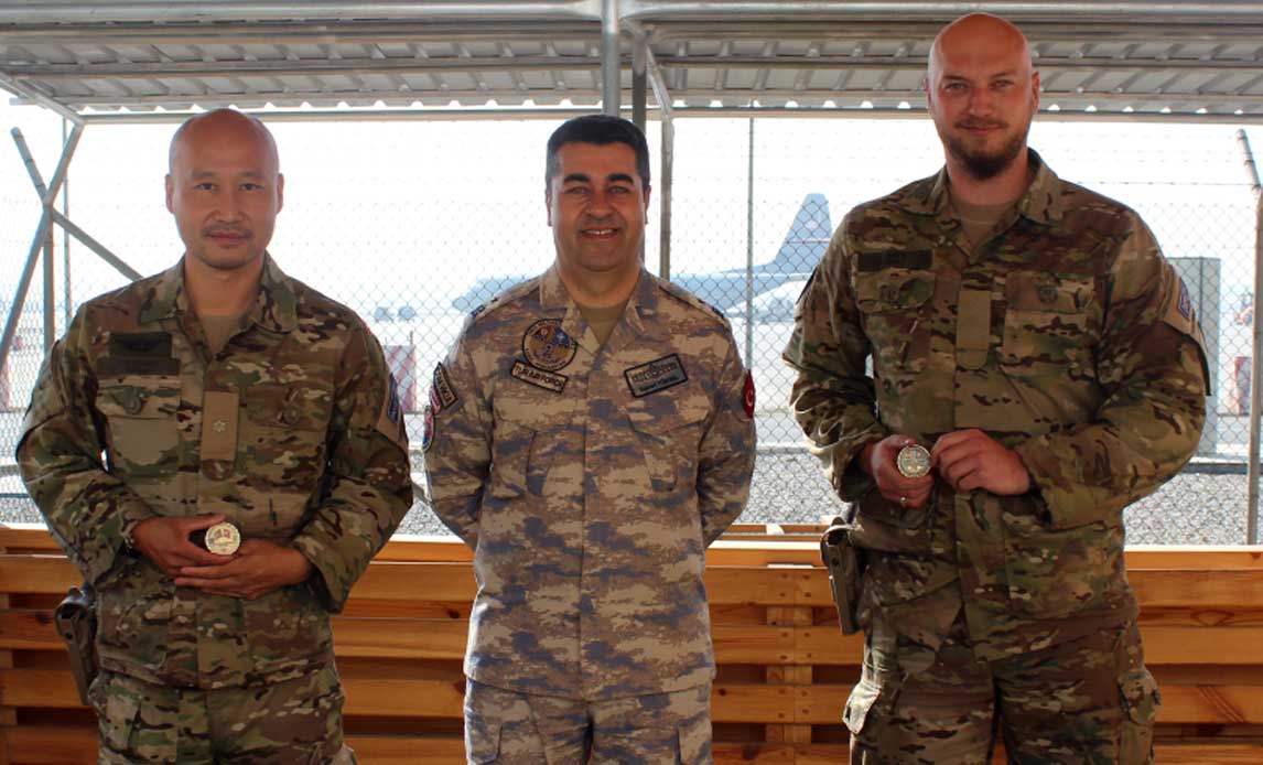 MP'ere med commanders coin