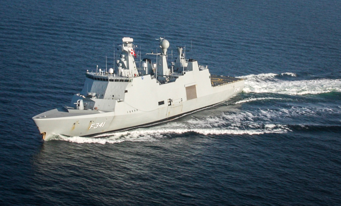 Fregatten Absalon indsat i SNMG1 øver med NATO’s minerydningsstyrke i Østersøen.