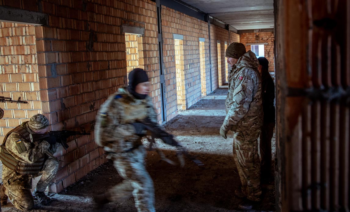 Træning i bykamp i Ukraine.