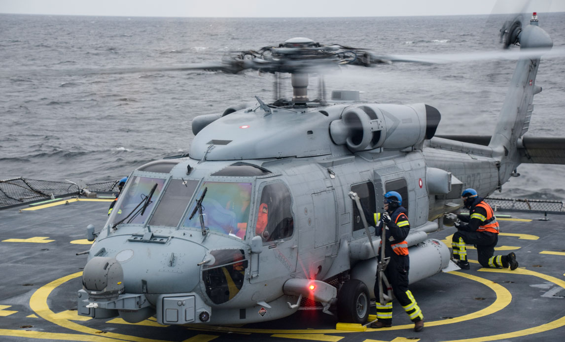 Den kommende periode bliver centreret omkring helikopteroperationer, hvor eskadrille 723 har en Seahawk-helikopter tilknyttet skibsbidraget.
