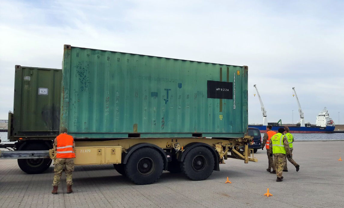 Materiel til eFP 2022 klargøres på havnen i Køge.