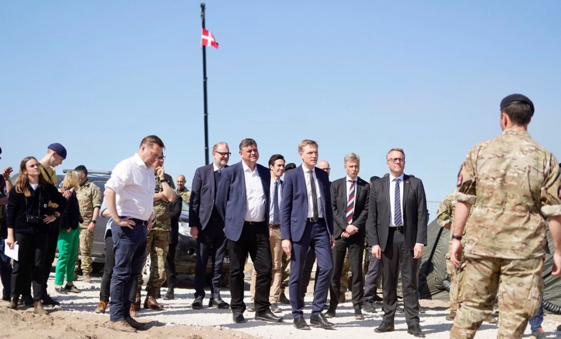 Forsvarsudvalget på besøg i Letland