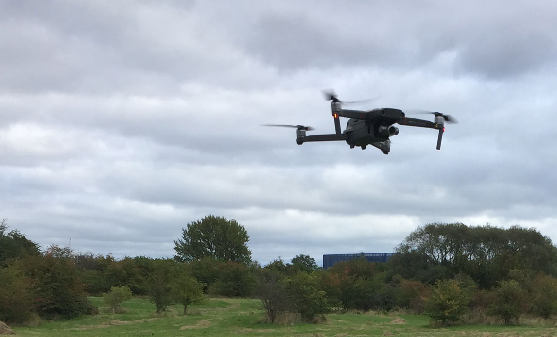 Arkivfoto af drone.