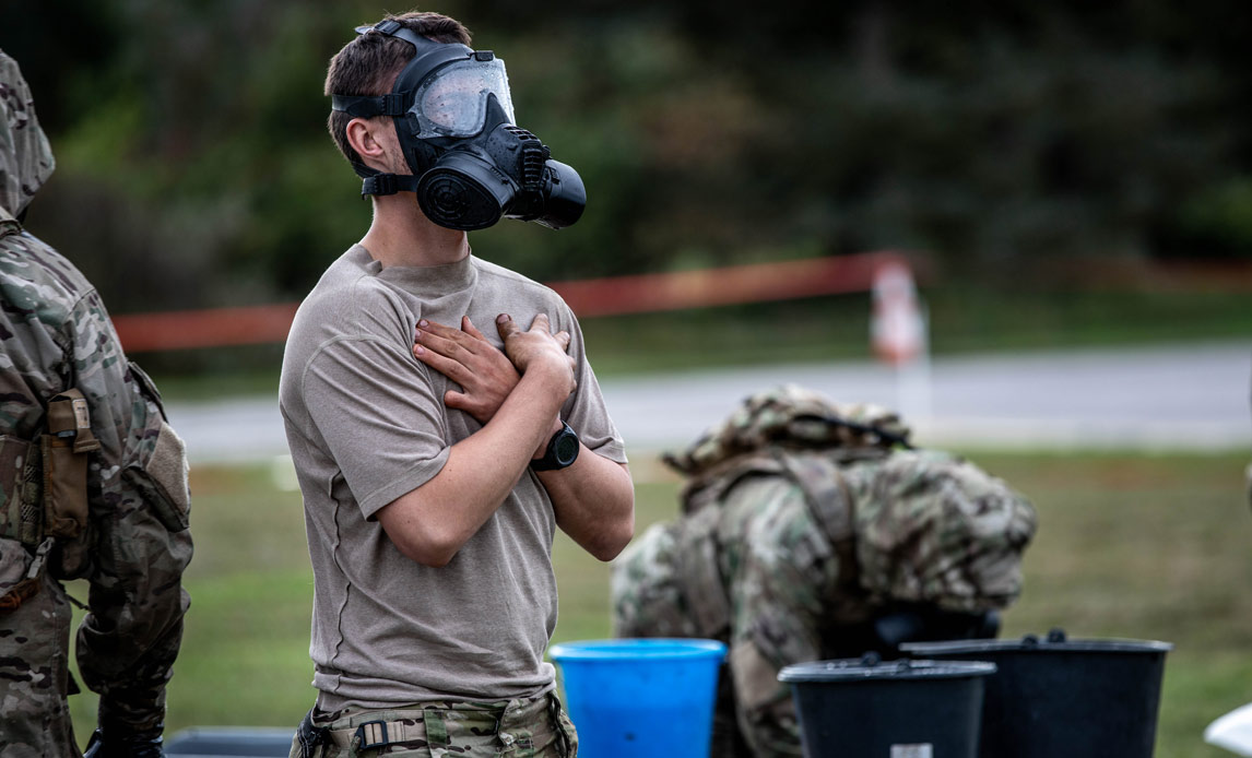 CBRN-moment under øvelse Brave Lion