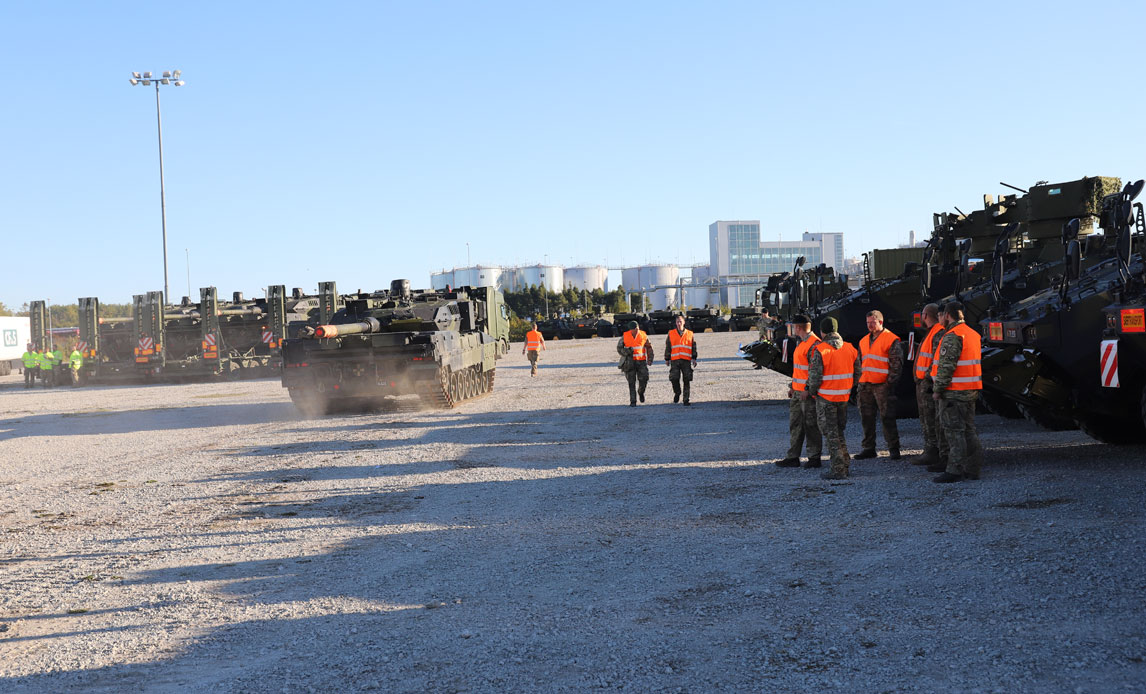 Leopard 2A7 ankommer til Estland.