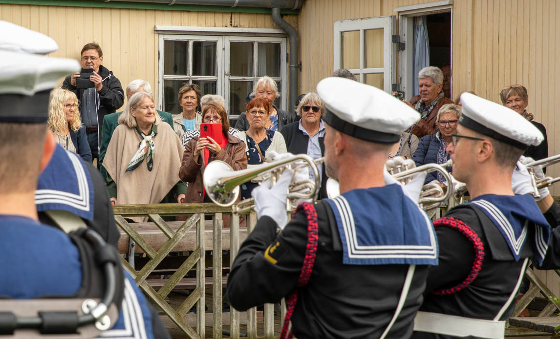 I år er det 50 år siden 27 kvinder startede i Auderød som de første kvinder i Søværnet. 20 af kvinderne, som var med på dette det første hold kvindelige rekrutter i Søværnet, fejrer i dag sammen med Søværnet jubilæet.