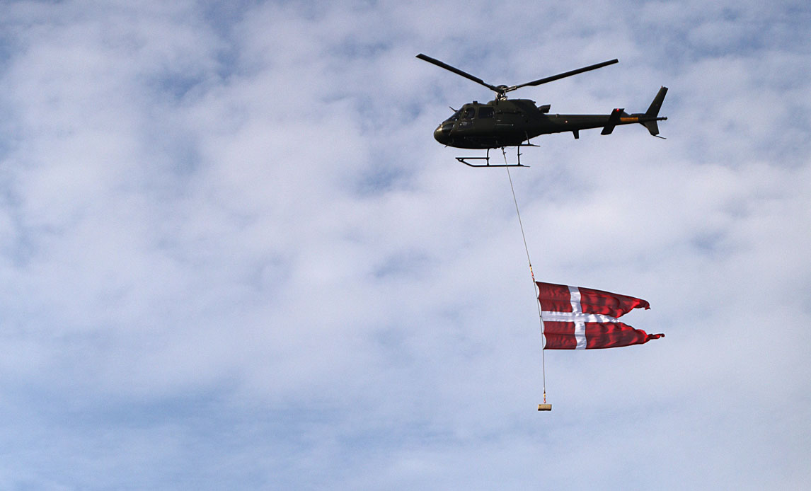 Helikopter med Dannebrog