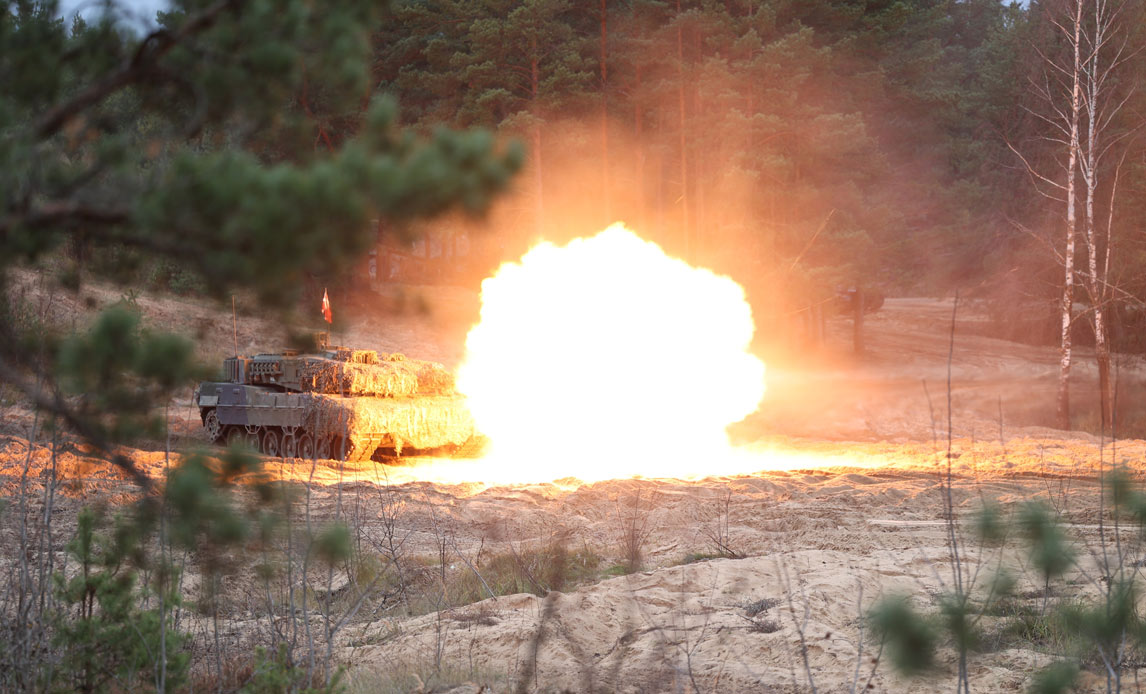 DK Leopard 2A7 afgiver skud under ”Iron Spear. Foto: Thomas H. Reimann / Forsvaret