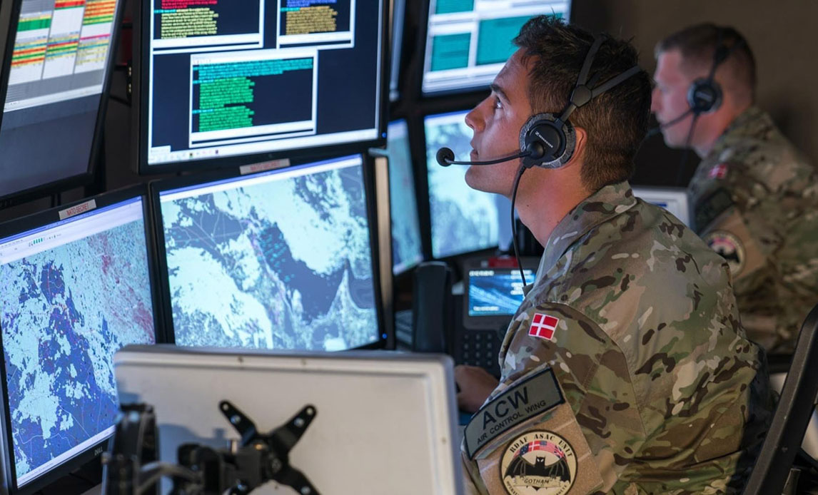 De danske operatører har overvåget Irak og Syrien luftrum og kontrolleret luftoperationer fra hovedkvarterer både i Mellemøsten og South Carolina.