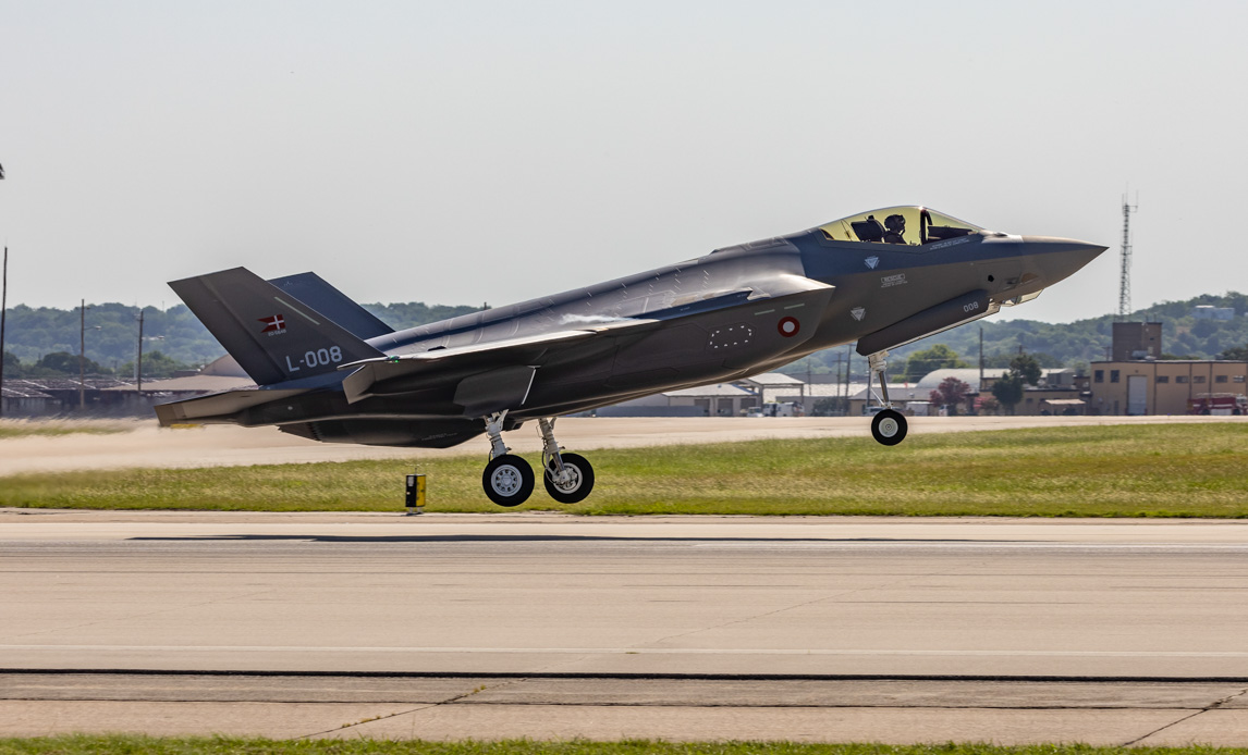 F-35 under takeoff