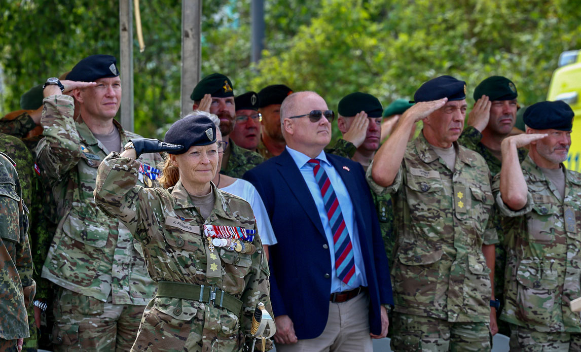 Generalmajor Jette Albinus overtager i dag kommandoen i NATOs dansk ledede Multinational Division North.