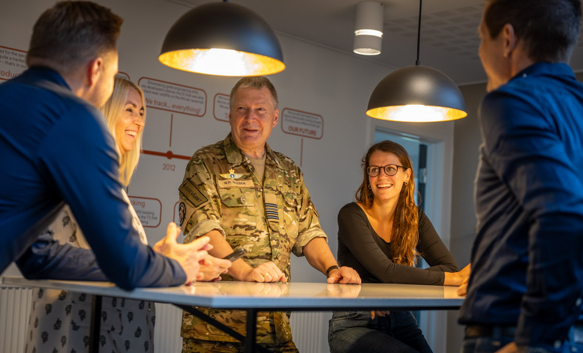 Uniform på jobbet-dag blev afholdt mange steder i landet den sidste onsdag i september. Her hos Trusted A/S i Silkeborg, hvor direktøren har 40 års erfaring som reservist.