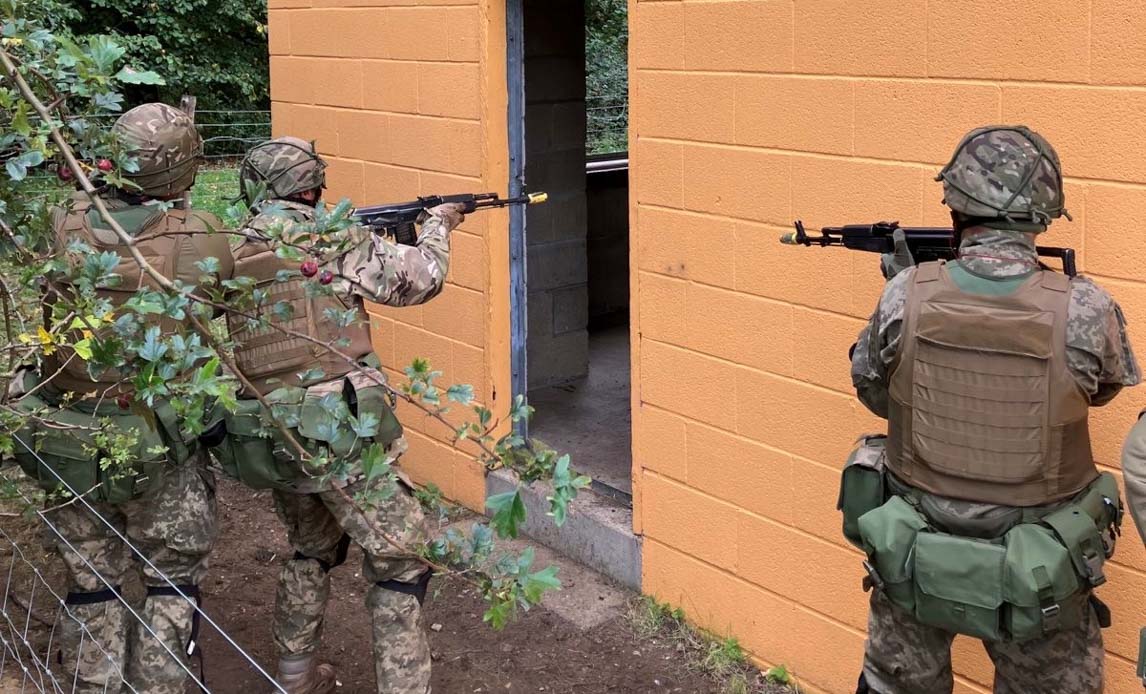 Ukrainske rekrutter på handlebane
