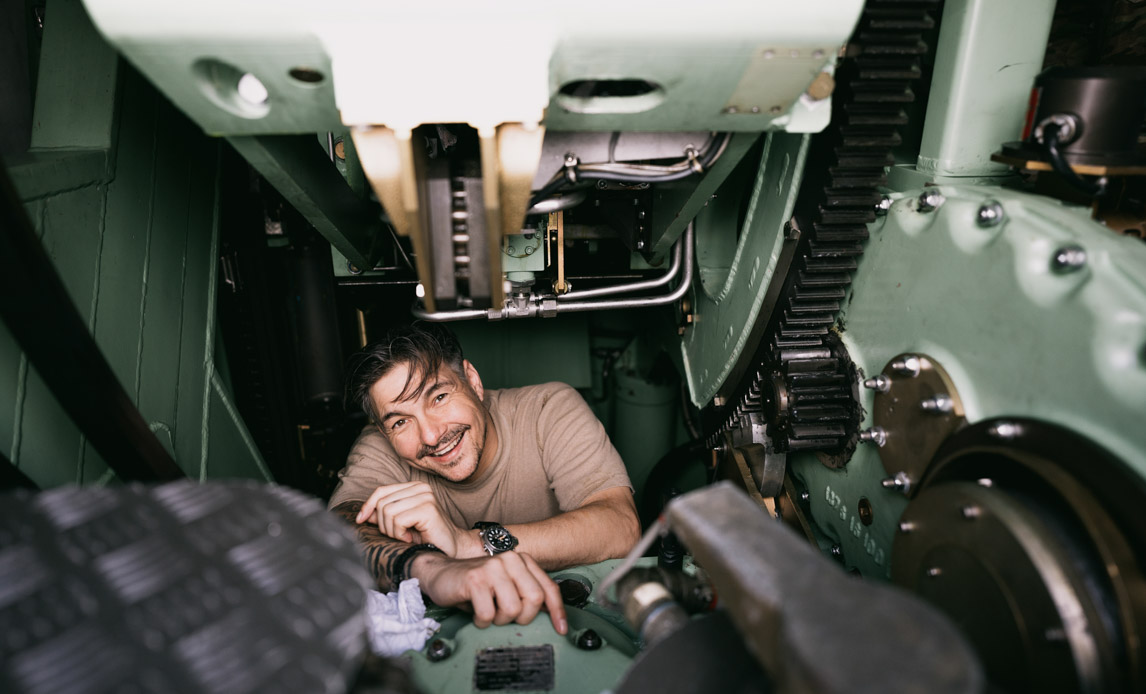 Glad soldat på Iver Huitfeldt