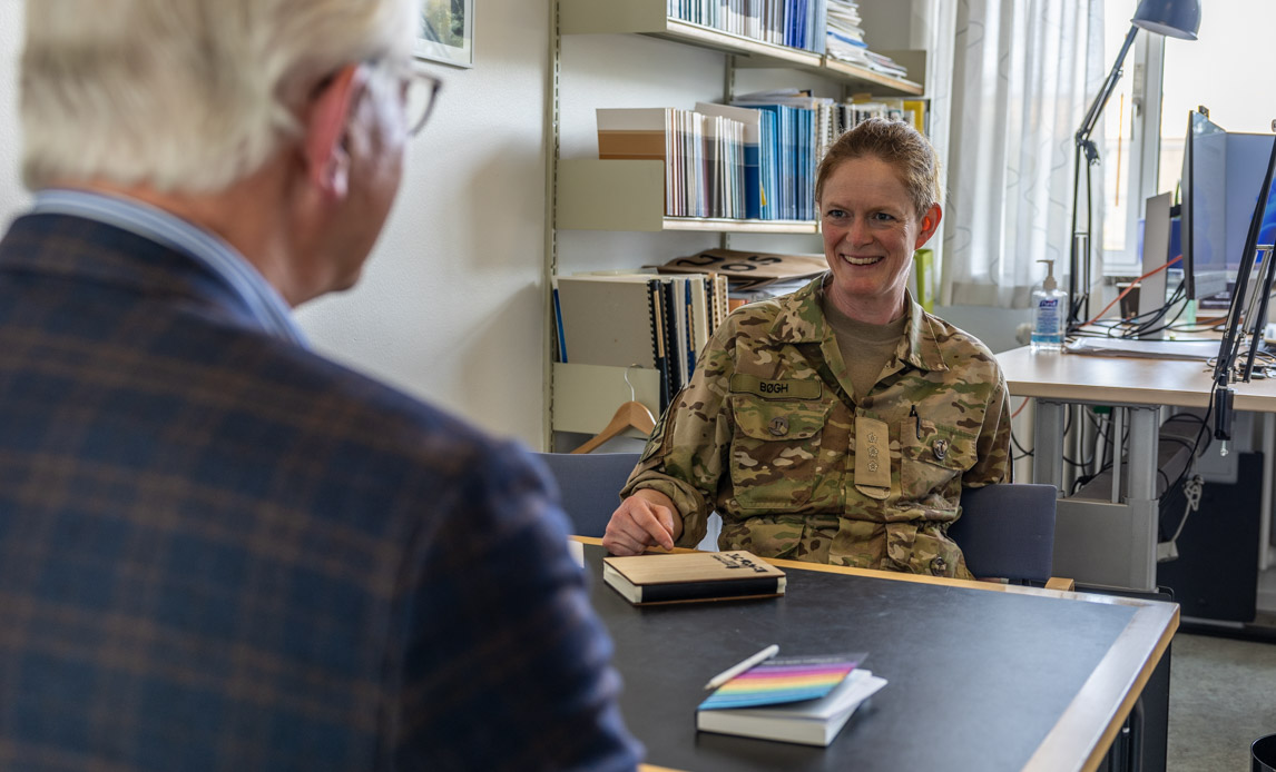 Soldat i reserven hos INgeniørregimentet på sit civile arbejde i Aarhus