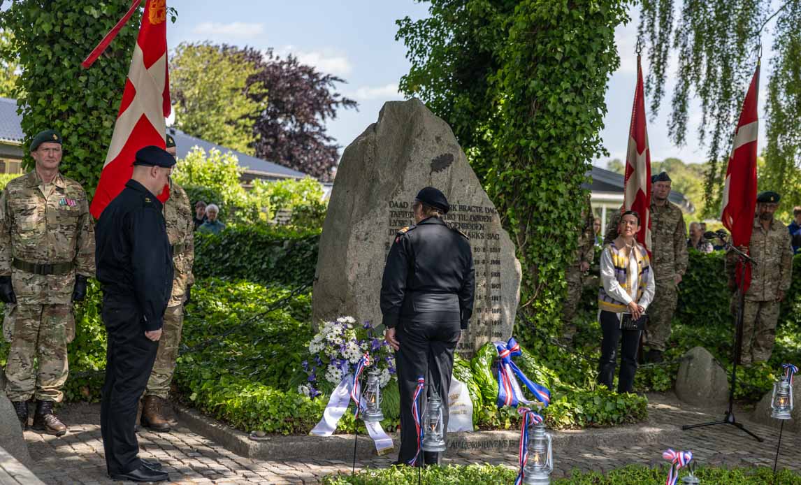 Marinehjemmeværnet var nogle af dem, der lagde en krans i dag til minde om Hvidstedgruppen.