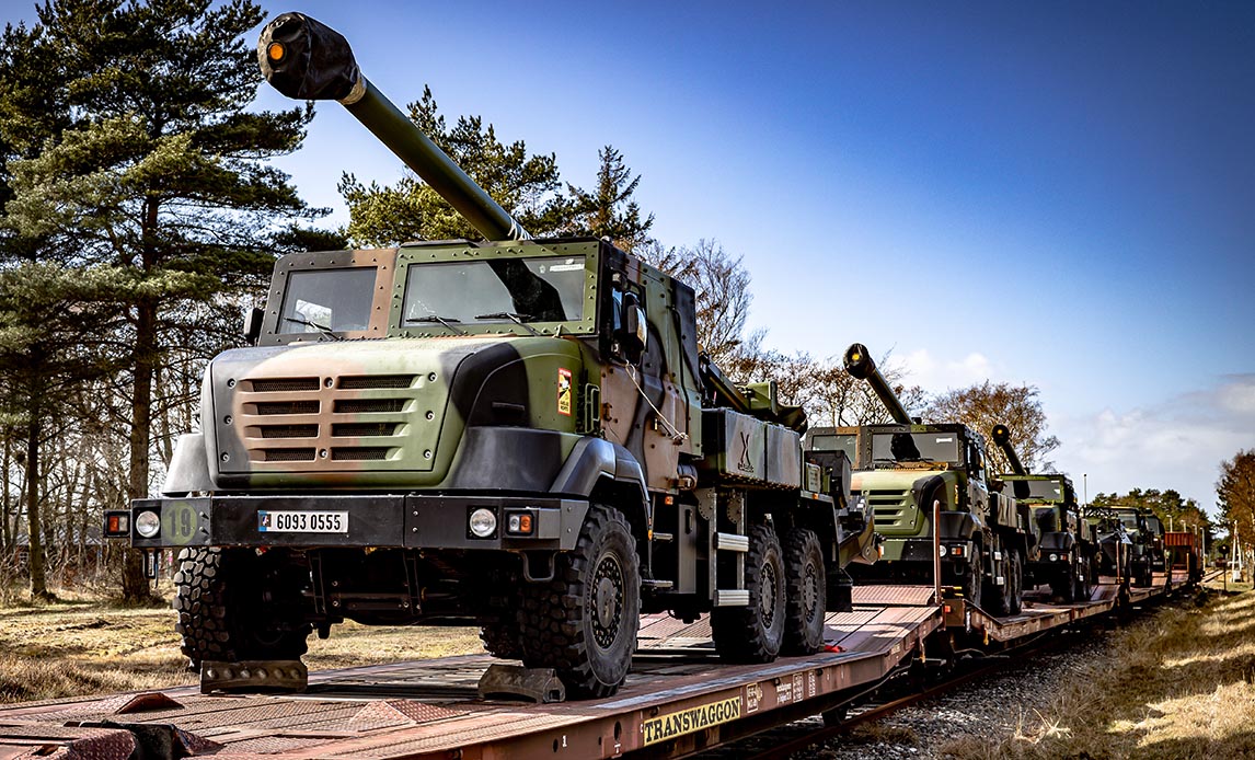Fransk materiel ankommer med tog til øvelse Dynamic Front.