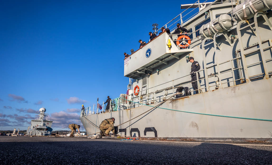 Det canadiske krigsskib Edmonton ankommer til Flådestation Frederikshavn.