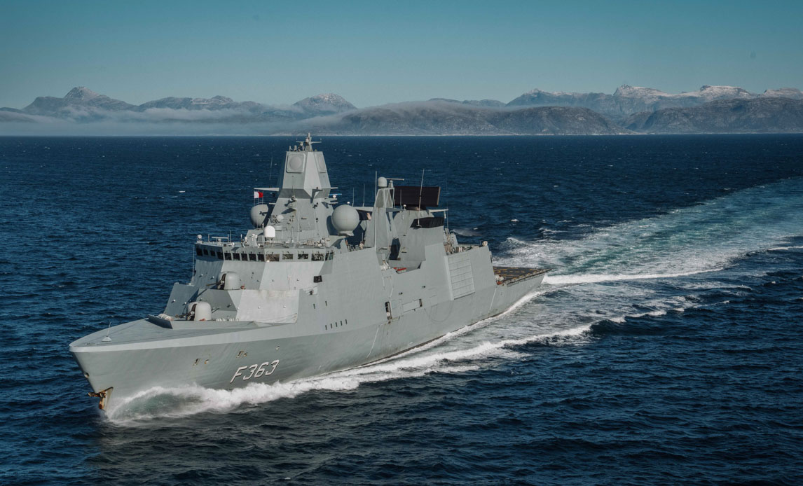 Fregatten Niels Juel i Grønland