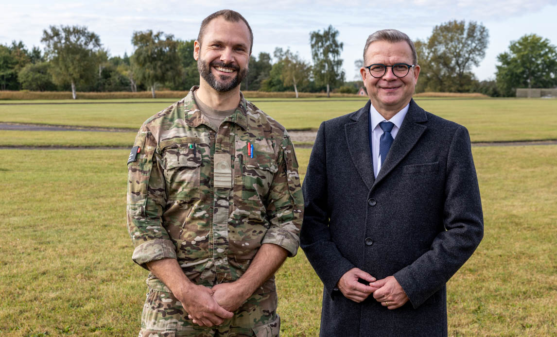 Finsk statsminister og dansk soldat