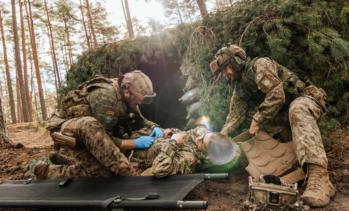 behandling af sårede under øvelse i letland
