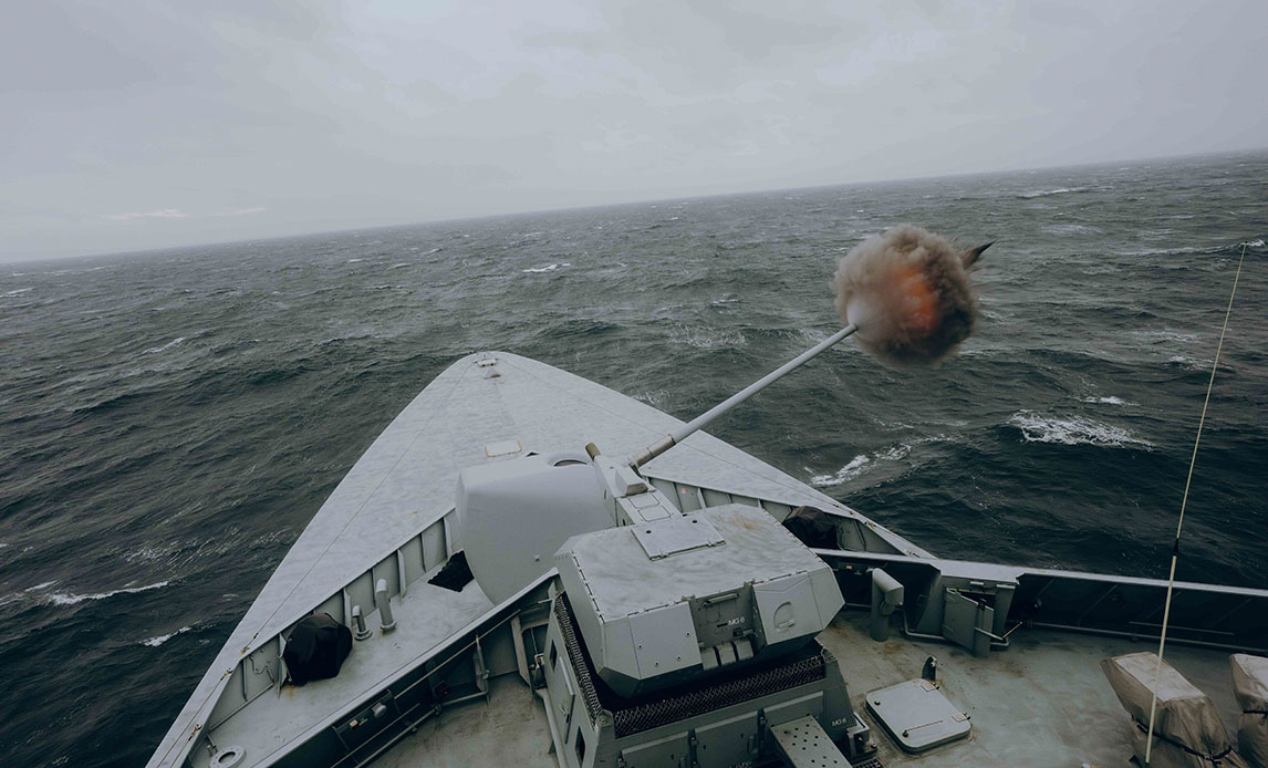 Esbern Snare affyrer kanonen