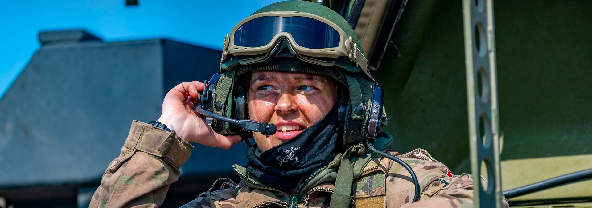 Hærens store øvelse Brave Lion bliver gennemført i store dele af Vestjylland. I år har øvelsen deltagelse af ca. 2500 soldater fra mange af Hærens og Hjemmeværnets enheder.